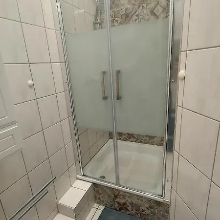 Πανσιόν Zimmervermietung *