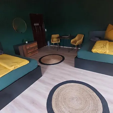 Zimmervermietung Πανσιόν Meuselwitz