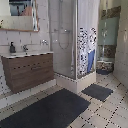 Πανσιόν Zimmervermietung Meuselwitz