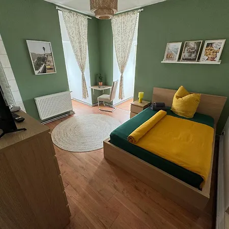 Zimmervermietung Πανσιόν *